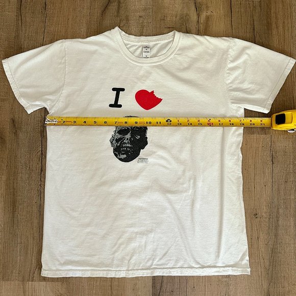 4/$20 The Walking Dead Zombie T-shirt - Picture 7 of 8